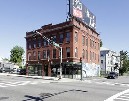 135 Chandler St in Worcester, MA - Building Photo