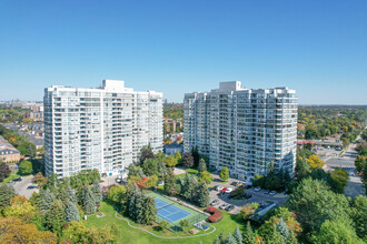 The Sky Rise 2 in Vaughan, ON - Building Photo - Building Photo