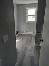 12 Airport Rd, Unit 8-4 in Fulton, NY - Foto de edificio - Building Photo