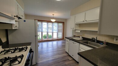 9227 Talisman Dr in Vienna, VA - Building Photo - Building Photo
