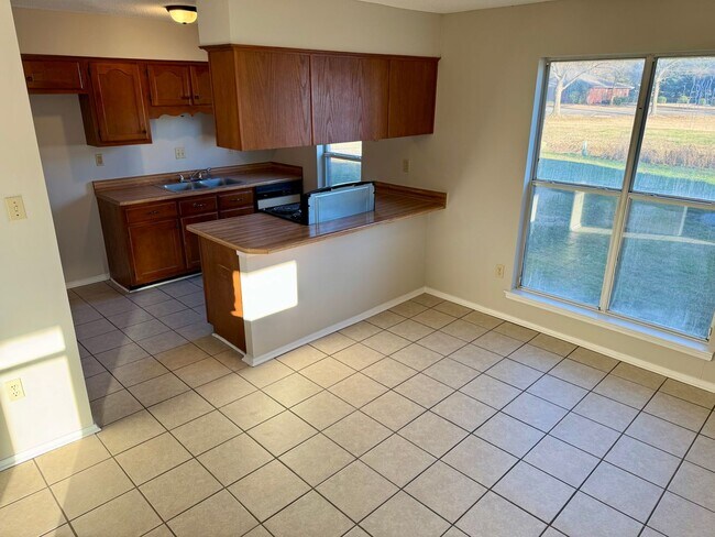 6050 Somerset Dr in Horn Lake, MS - Building Photo - Building Photo