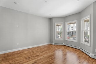 35 Lexington Ave in Jersey City, NJ - Building Photo - Building Photo