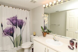 8287 Key Royal Ln in Naples, FL - Building Photo