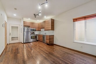1828 11th Ave in Seattle, WA - Building Photo - Building Photo