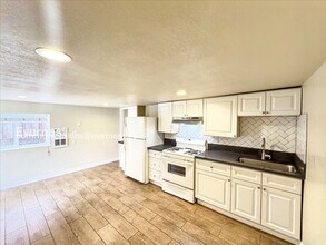 5015 Melrose Ave in Oakland, CA - Building Photo - Building Photo