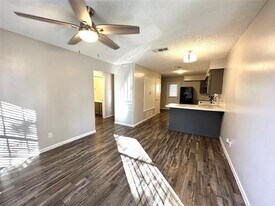 2006 Jane St in Longview, TX - Building Photo