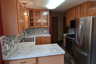 1264 Brookridge SE in Grand Rapids, MI - Building Photo - Building Photo