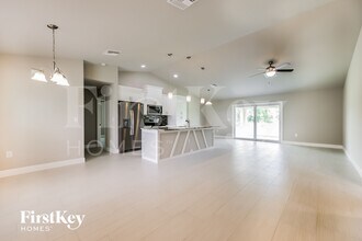 845 Chezy St E in Lehigh Acres, FL - Building Photo - Building Photo