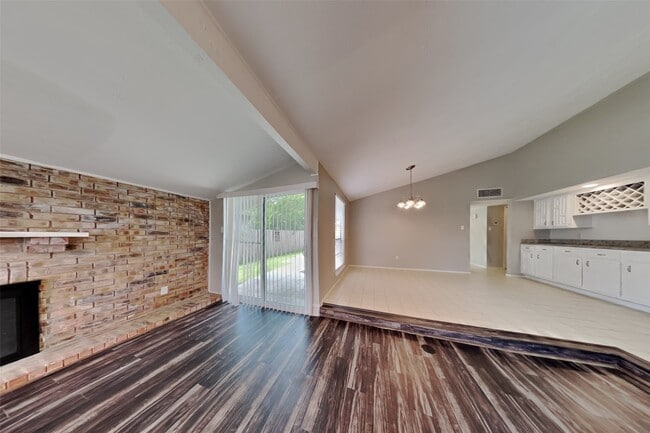 5211 Girnigoe Dr in Houston, TX - Building Photo - Building Photo