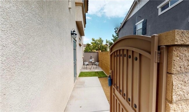 6029 Lily Rock Dr in Fontana, CA - Building Photo - Building Photo