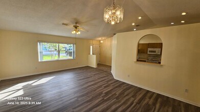 54 Westmount Ln in Palm Coast, FL - Building Photo - Building Photo