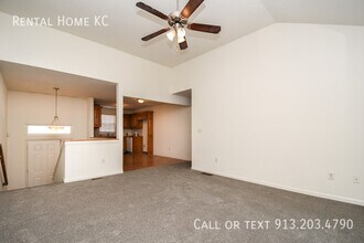 5909 Brittany St in Merriam, KS - Building Photo - Building Photo