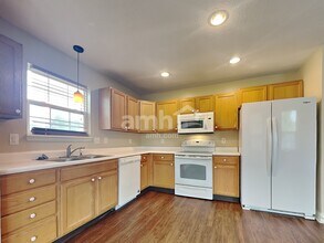 3345 Crestwell Dr in Indianapolis, IN - Foto de edificio - Building Photo