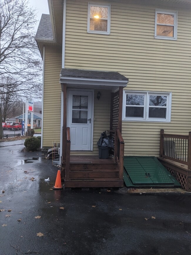 701 Main St, Unit Fl 2 in Dalton, MA - Building Photo - Building Photo