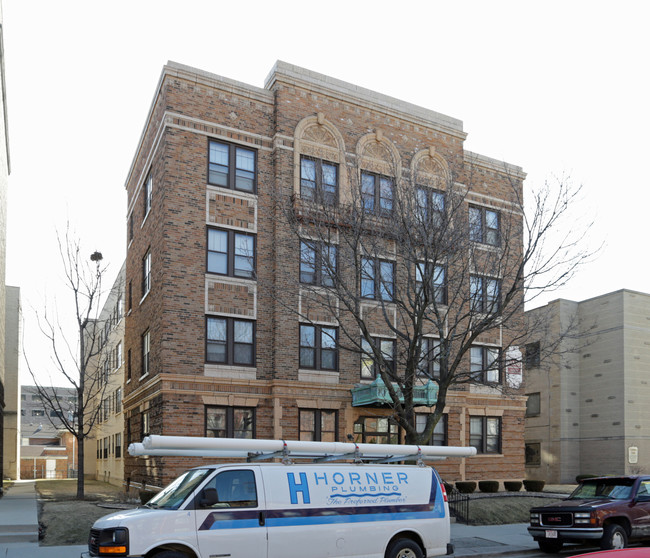 Elms Apartments in Milwaukee, WI - Building Photo - Building Photo