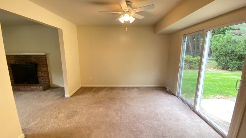 604 Via Ponderosa in Schenectady, NY - Building Photo