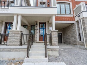 46 Azure Dr in Markham, ON - Building Photo - Building Photo