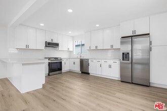 1613 W 209th St in Torrance, CA - Building Photo - Building Photo
