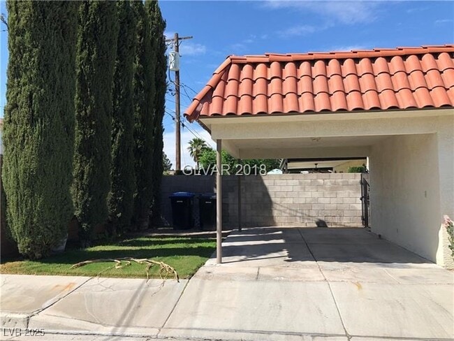 1850 Center St in Las Vegas, NV - Building Photo - Building Photo