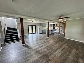 203 N Lake Dr in Brunswick, GA - Building Photo - Building Photo