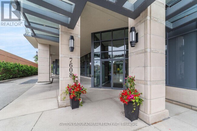 7608 Yonge St in Vaughan, ON - Building Photo - Building Photo