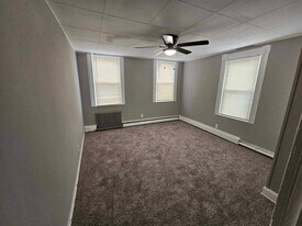 276 S Loudon Ave in Baltimore, MD - Building Photo