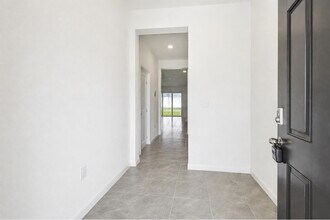 9271 Rock Harbour Wy in Tampa, FL - Foto de edificio - Building Photo