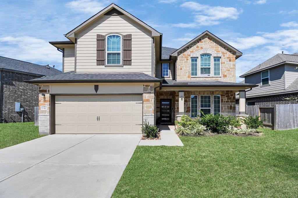 23413 Vineyard Dr in Alvin, TX - Foto de edificio