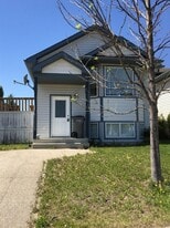 6226 88A St in Grande Prairie, AB - Building Photo