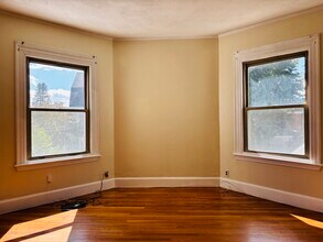 58 Leicester St, Unit 2 in Boston, MA - Foto de edificio - Building Photo