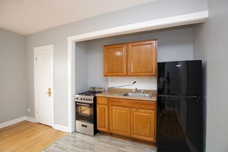 4604 N BEACON in Chicago, IL - Building Photo - Building Photo