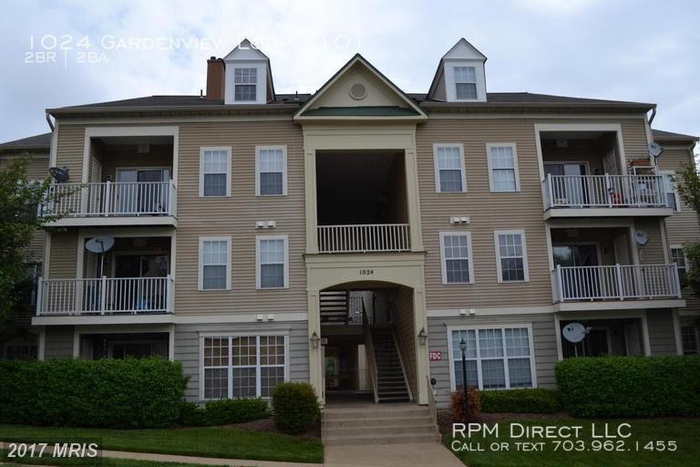 1024 Gardenview Loop-Unit -101 in Woodbridge, VA - Foto de edificio