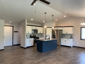 902 Braelynn Ln in Rapid City, SD - Building Photo - Building Photo