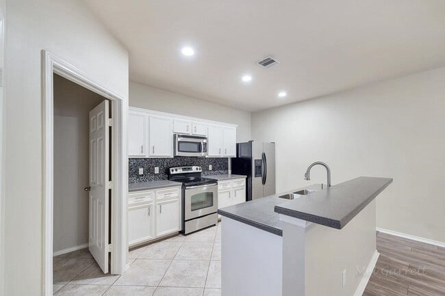 property at 3019 Palmer St