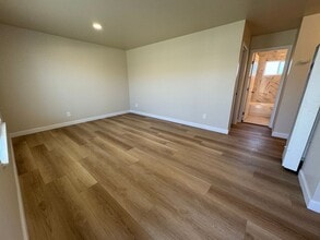 223-227 W Curtis St in Salinas, CA - Building Photo - Building Photo