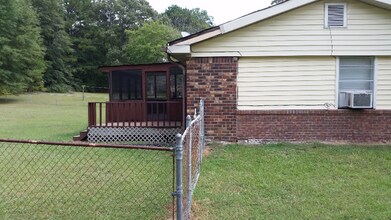 4218 Carlos Ct in Powder Springs, GA - Building Photo - Building Photo