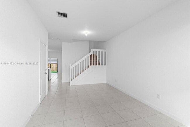 15983 SW 2nd Pl in Pembroke Pines, FL - Building Photo - Building Photo