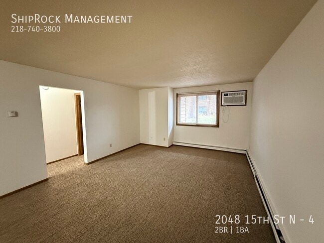 2048 15th St N in St. Cloud, MN - Building Photo - Building Photo