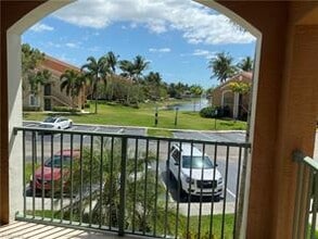 1240 Wildwood Lakes Blvd-Unit -201 in Naples, FL - Building Photo - Building Photo
