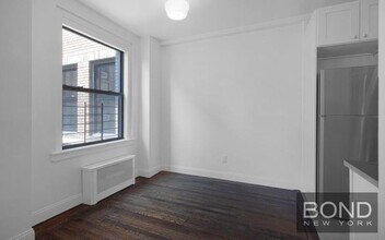 12 East 86th St in New York, NY - Building Photo - Building Photo