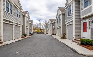 Village Estates in Woburn, MA - Building Photo - Building Photo