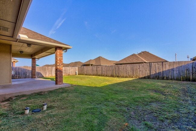 920 SW 13th St in Moore, OK - Building Photo - Building Photo