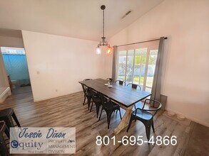 1043 Sharp Mountain Dr in Ogden, UT - Building Photo - Building Photo