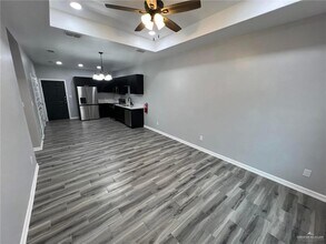8 Puffin Ave in McAllen, TX - Building Photo - Building Photo