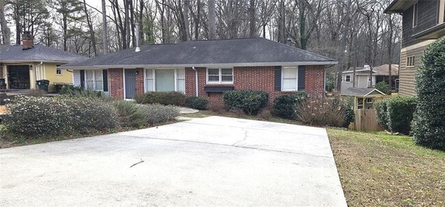 2633 Mural Dr in Chamblee, GA - Building Photo - Building Photo