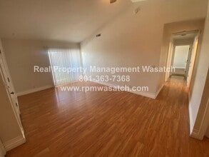 8051 W Copperfield Pl in Magna, UT - Building Photo - Building Photo