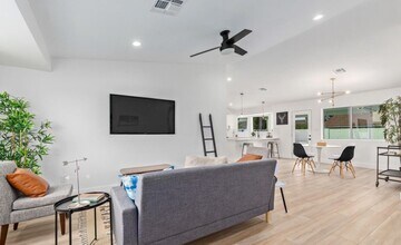 3740 E Harmony Ave in Mesa, AZ - Building Photo - Building Photo