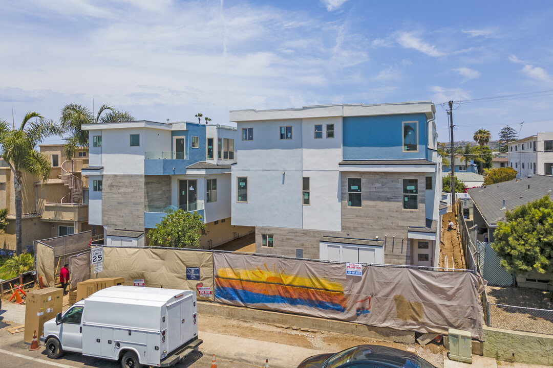 Sail Bay at Pacific Beach in San Diego, CA - Foto de edificio