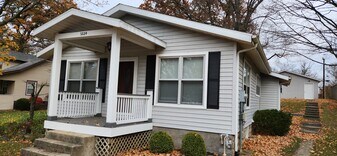 1224 Woodlawn Dr in New Castle, IN - Building Photo