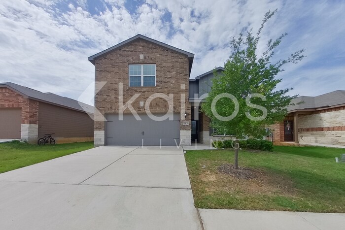 213 Capital Hl Vw in Liberty Hill, TX - Foto de edificio
